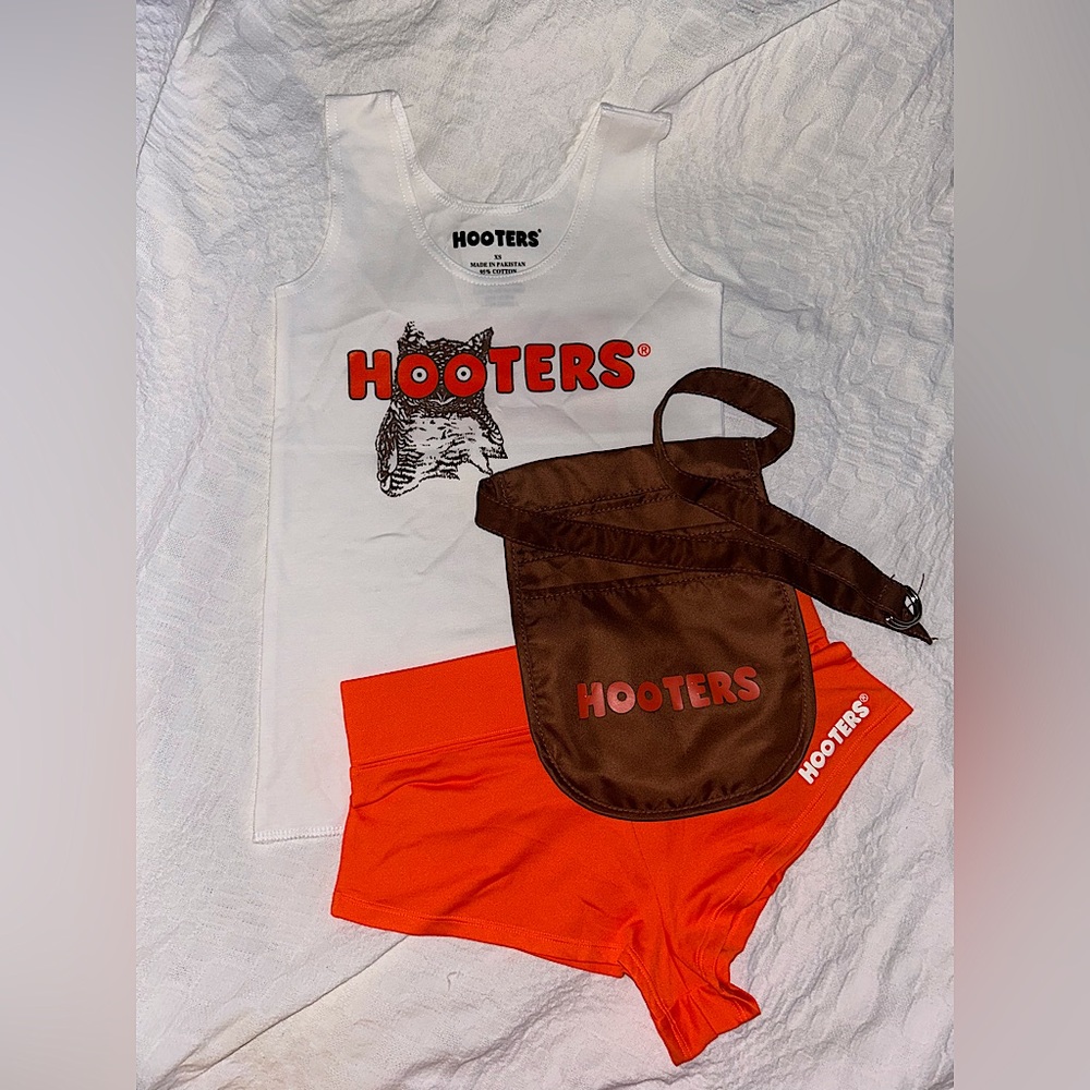 Hooters Uniform